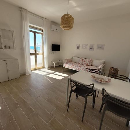 Appartamento Demetrio 50M Mare & Shopping Lido Marini Exterior photo