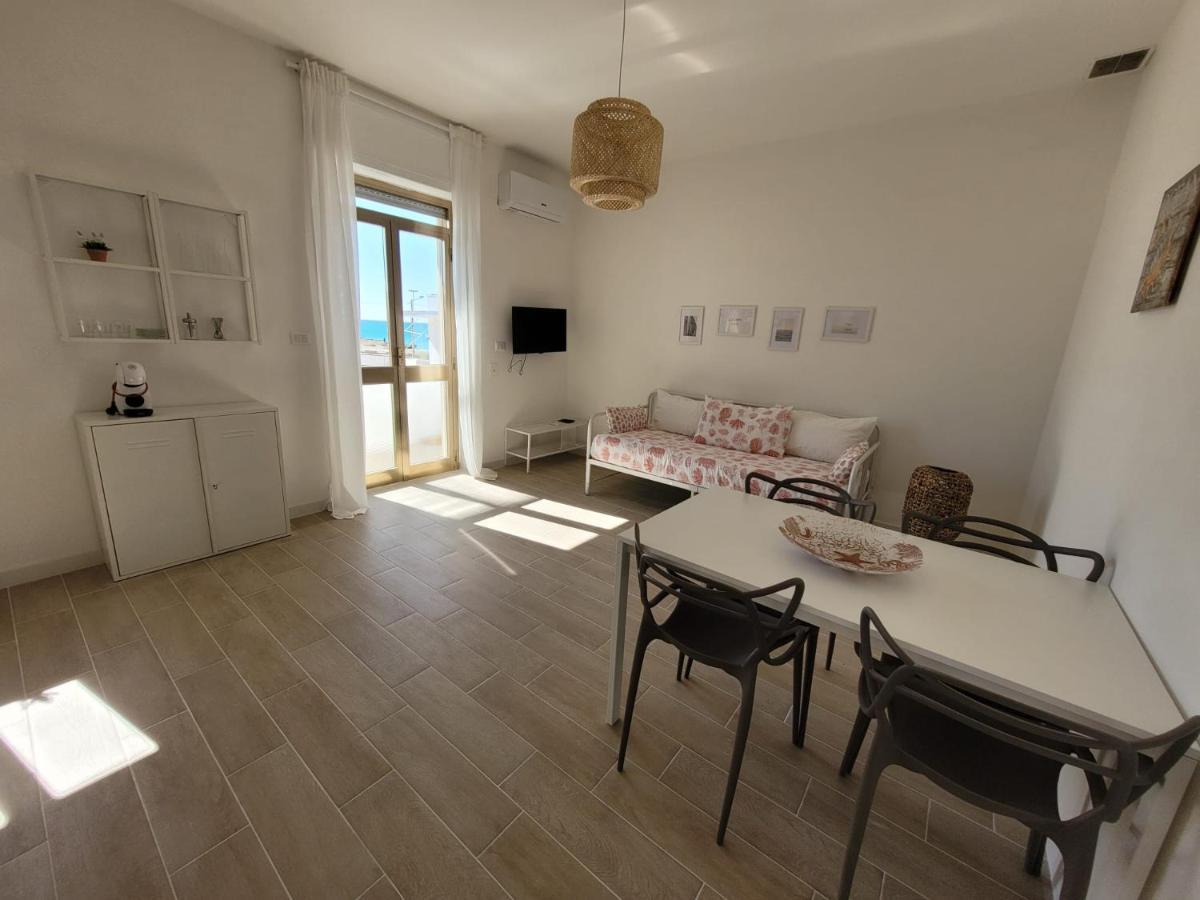 Appartamento Demetrio 50M Mare & Shopping Lido Marini Exterior photo